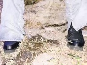 【野外おしっこ】山の中でおしっこ我慢出来なくて人目気にしながら放尿しちゃった　露出　　日本人　素人 - Screenshot 16 of 16 - HD