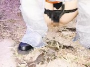 【野外おしっこ】山の中でおしっこ我慢出来なくて人目気にしながら放尿しちゃった　露出　　日本人　素人 - Screenshot 6 of 16 - HD