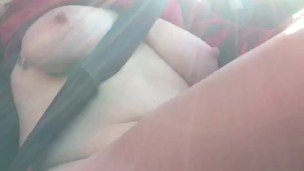 Mommy masturbates while driving