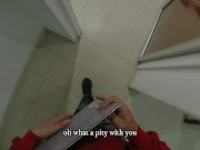 Chica cahonda se pone sexy para que me la folle a cambio de hacerle un gran favor-porno español