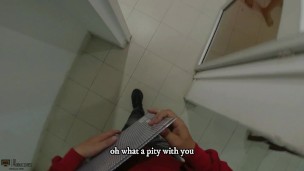 Chica cahonda se pone sexy para que me la folle a cambio de hacerle un gran favor-porno español