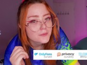 ruiva da bunda grande brincando com a bucetinha JOI em Português 16/16