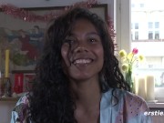 Ersties: Amateur Babe Masturbates With a Glass Toy 14/16