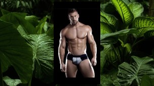 Beau Muscle Men