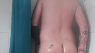 I'm taking a shower!