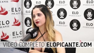 Divina Maru come el chupetin Bon Bon Bum en el cuarto picante de Elo Podcast