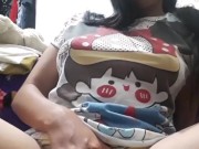 ENCONTRE UN VIDEO EN EL CELULAR DE MI JEFA MASTURBANDOSE QUE RICA ESTA LA MUKER DE MI JEFE ESTA RIKI 12/16