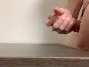 [射精]ピュッピュと太いチンポから射精！めっちゃ飛んだw[デカチン] 2/16