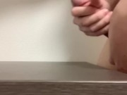 [射精]ピュッピュと太いチンポから射精！めっちゃ飛んだw[デカチン] 9/16