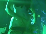 En el bar muy caliente 13/16