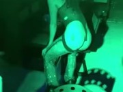 En el bar muy caliente 5/16