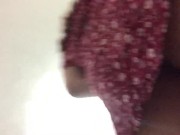 VECINA JUGUETONA ME DEJA VER DEBAJO DE SU FALDA 3/16