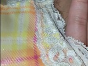 素人パンツが愛液でグチョグチョ♡布団の中で自撮りオナニー♡喘ぎ声がリアルすぎw【個人撮影】 11/16