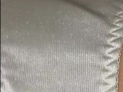 素人パンツが愛液でグチョグチョ♡布団の中で自撮りオナニー♡喘ぎ声がリアルすぎw【個人撮影】 6/16