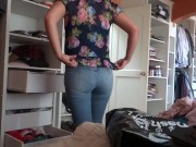 I allow my stepson to masturbate while I show off and ask him to cum in my ass, I love milk