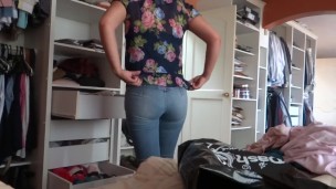 I allow my stepson to masturbate while I show off and ask him to cum in my ass, I love milk