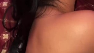 Vecino de la casa de mis padres me hace mi primer anal, me dolió hasta el alma