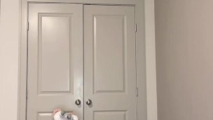 Crossdresser self bondage gone wrong