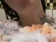 gostosa tomando banho1 5/16