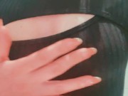 【スマホ自撮り】初体験…お風呂場で声を抑えての撮影で緊張しながらも、、大興奮！！しちゃいました♡ 1/16