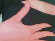 【スマホ自撮り】初体験…お風呂場で声を抑えての撮影で緊張しながらも、、大興奮！！しちゃいました♡ 2/16