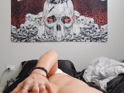 Pleasuring myself with my new toy 🤤