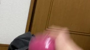 男子高校生がオナホールで激しくシコシコして中出し射精