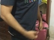 Latino mostrando su cuerpo sexy parte 2