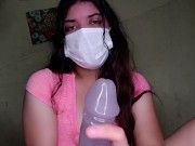 Pov- sua amiga do colegial guia sua punheta e faz um breve boquete molhado🔥💦 7/16
