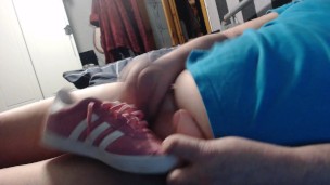 sneaker fuck, adidas , fila, nike girls second hand sneaker fuck cum over, gym shoes, school girls
