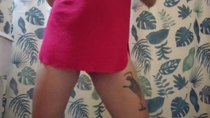 Me meto los dedos en la ducha mientras nadie me ve