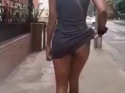 hacia calor y me quite las tangas 8/16