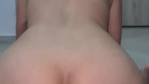 Fui de paseo y me encontre a mi ex y me quise vengar reventandole su polla con mis nalgas por infiel