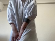 の授業中におしっこが行きたくなり必死に我慢し、人気がないところで、、、 13/16