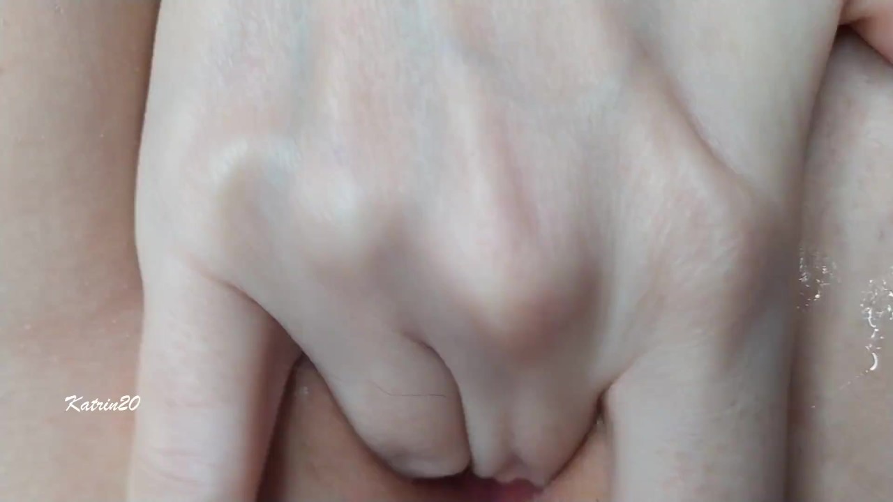 Beautiful wet pussy of a teenage girl - RedTube