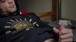 Quick handjob until cum on my face