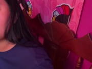 Padrastro me descubre con un lubricante y para que no le diga a mi mamá tuve que tener sexo con el 1/16