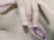 Gravidinha gostosa decide tocar uma siririca bem rapidinha 11/16