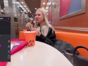 МОЙ ДРУГ УПРАВЛЯЕТ МОИМ ВИБРАТОРОМ LUSH В ОБЩЕСТВЕННОМ МЕСТЕ - Screenshot 1 of 16 - Outside