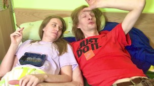 Smoke and talk ( Füst és beszélgetés, magyar nyelvű , vicces videó ) talking in Hungarian language