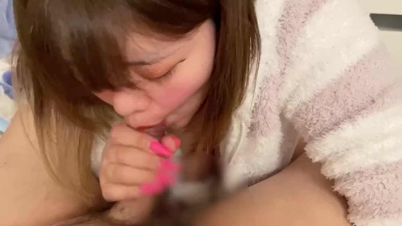 素人彼女のフェラで口内射精ごっくん - Darmowe seks wideo - RedTube