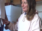 Быстрая домашняя дрочка от сексуальной Camilla Moon 1/16