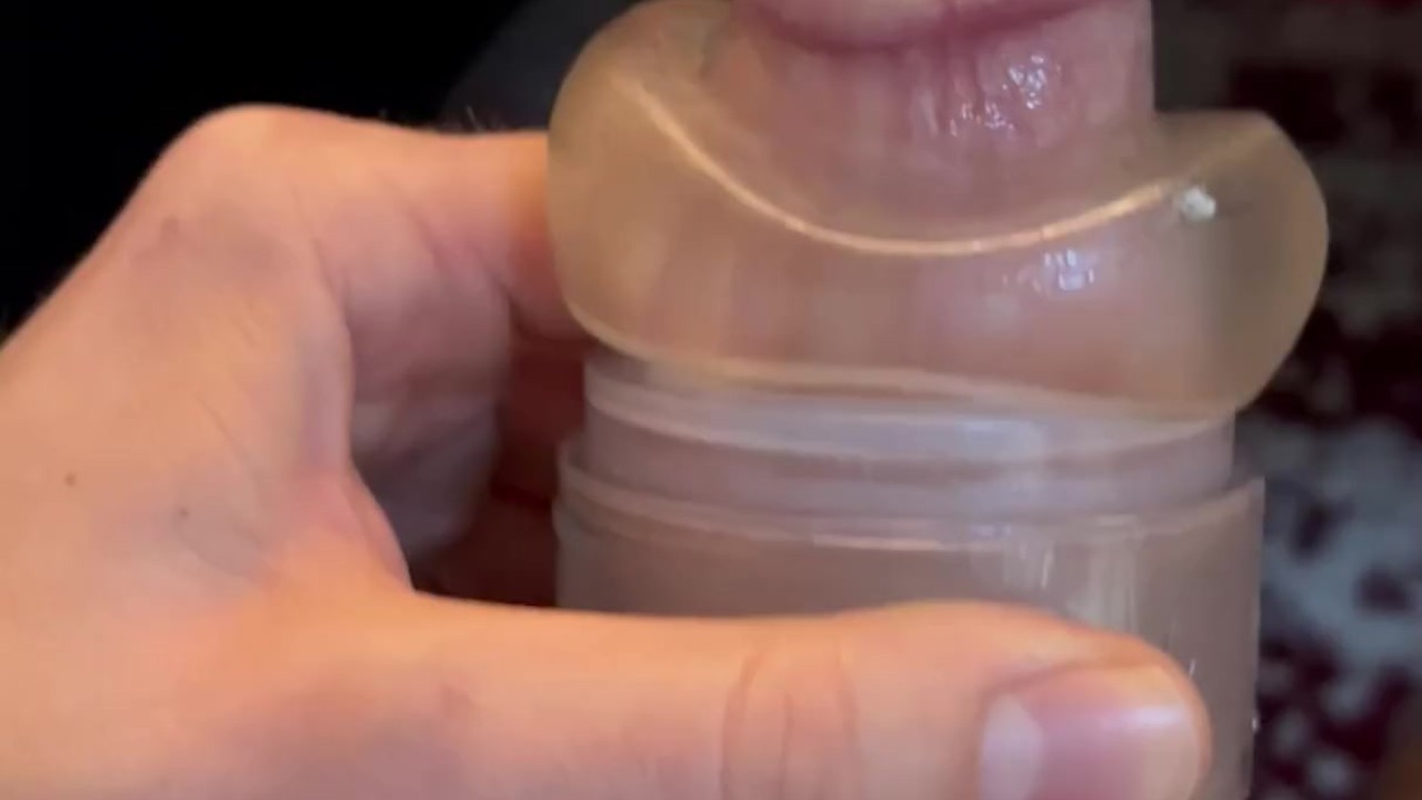 LOTS OF PRECUM, A SCREAMING ORGASM, AND A PRECUM-LEAKING PISS - Video di sesso gratis - RedTube
