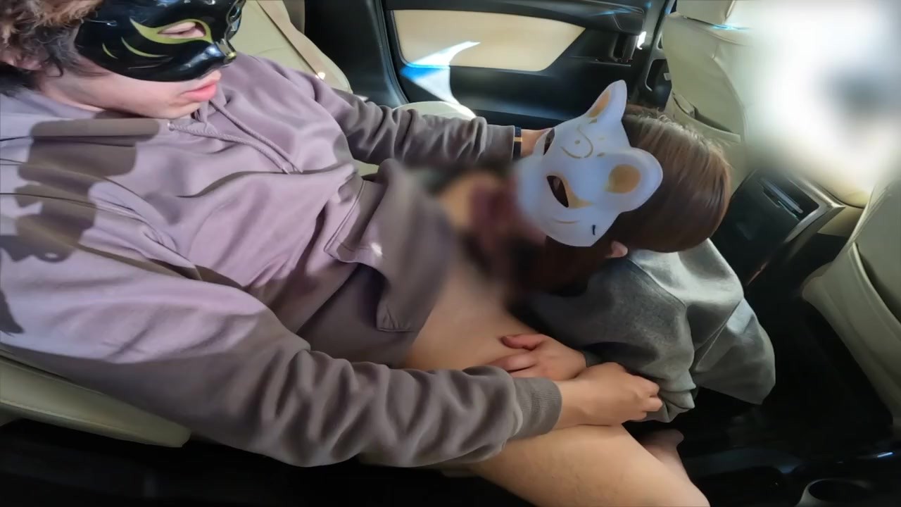 仕事の休憩中に不倫中出しカーセックスする人妻 - Video di sesso gratis - RedTube