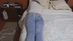 I want you to cum in my ass with my jeans on, my wife's stepsister asks me after masturbating