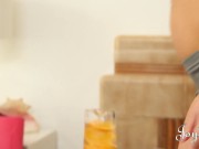 Lesbian yoga instructor Sienna Day comes onto her busty student, Aruba Jasmine and turns their training session into a hot le 4/16