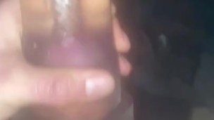 Masturbandome solo en casa