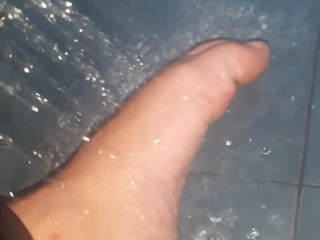 Showering my feets