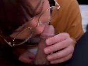 メガネ女子の気持ちのいい両手手コキとフェラをしながらたっぷりと口内射精してごっくん♡ cum in mouth gokkun 1/16