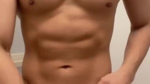 元消防士のパパ『ちんこをいじる』※続きはmyfans or onlyfans